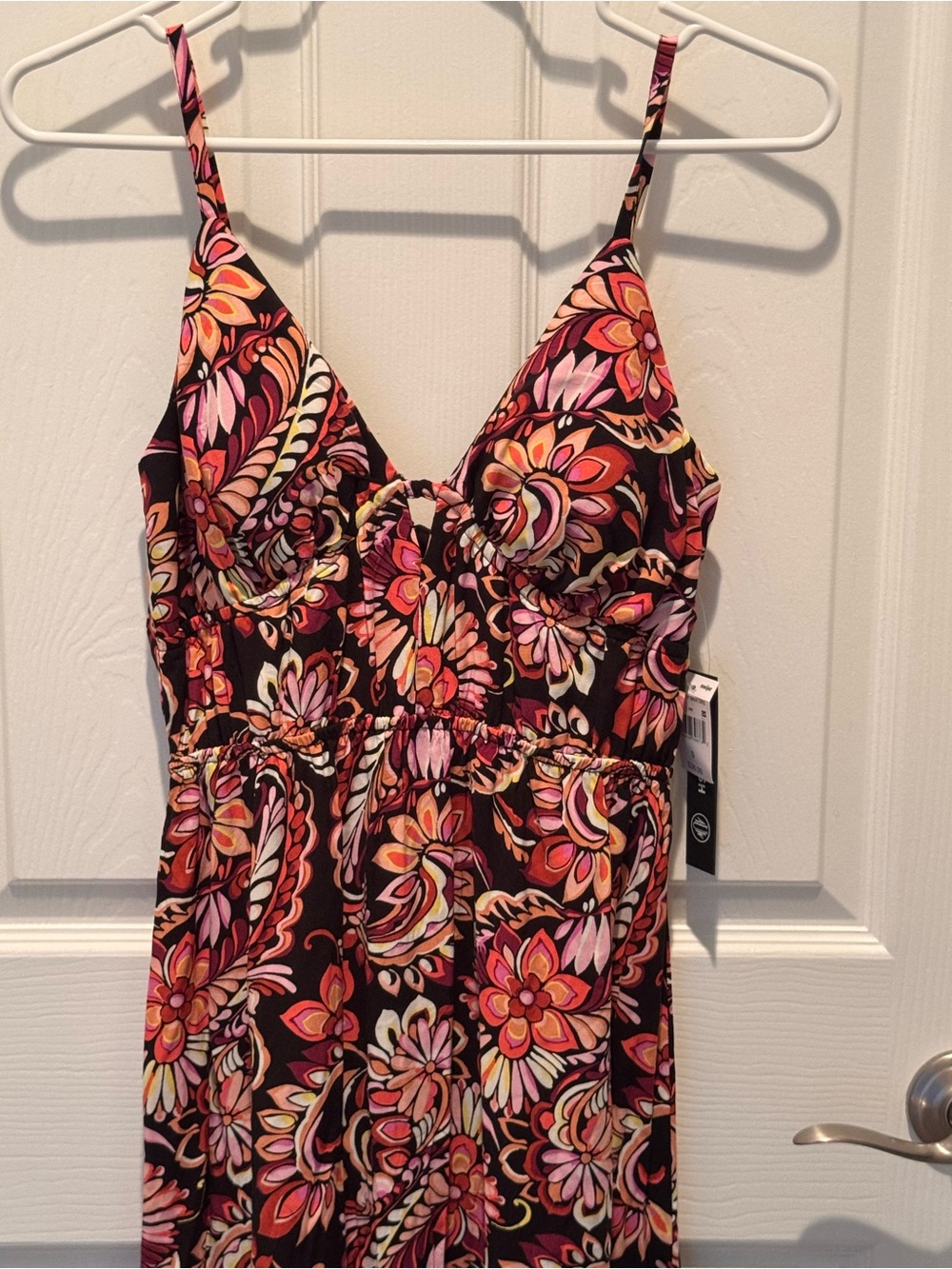 Wish Pink Floral Spaghetti-Strap Maxi Dress on Black - Picture 2 of 8